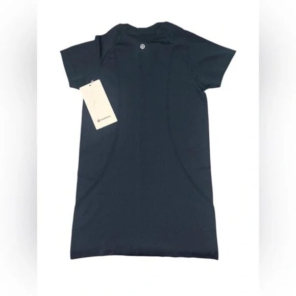 LULULEMON NEW!  Swiftly Tech Short-Sleeve Shirt 2.0 Hip Length in sz  4 - Picture 4 of 6